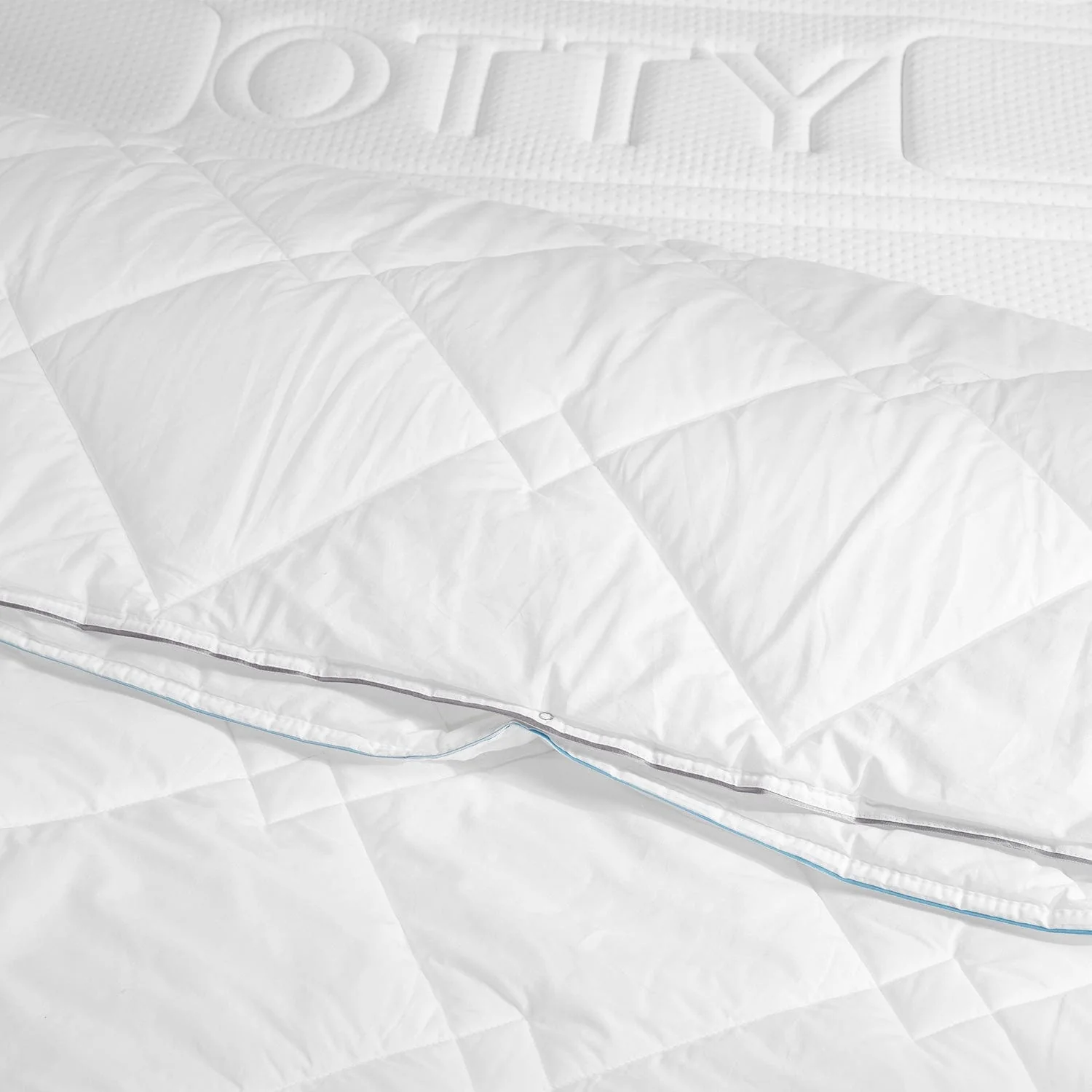 Multi-Season Duvet - Refurbished - Image 4